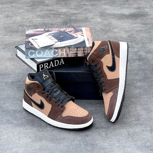NIKE Sneakers - Suede Boot
